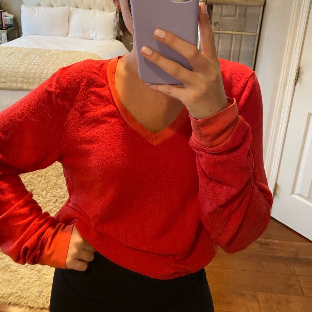 Wildfox V neck sweatshirt - Picture 3 of 5